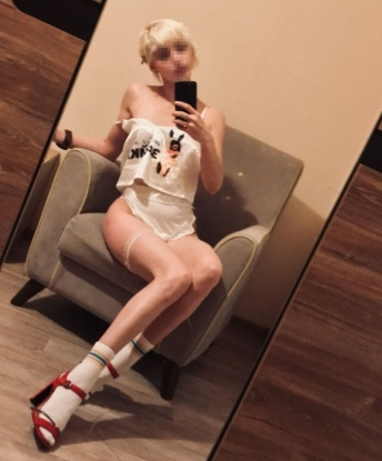 Раскрепощенная девушка ищет щедрого мужчину для ярких встреч и незабываемого отдыха. Обещаю страстный секс и ненавязчивые эмоции. Звони, встреча не оставит равнодушным! 641, 25 лет