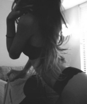 Милая, игривая кошечка готова исполнить твои самые сокровенные желания. Встреча со мной станет лучшим моментом твоего дня! 9242, 21 год